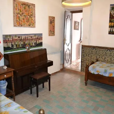Nyaraló House Historic Royal